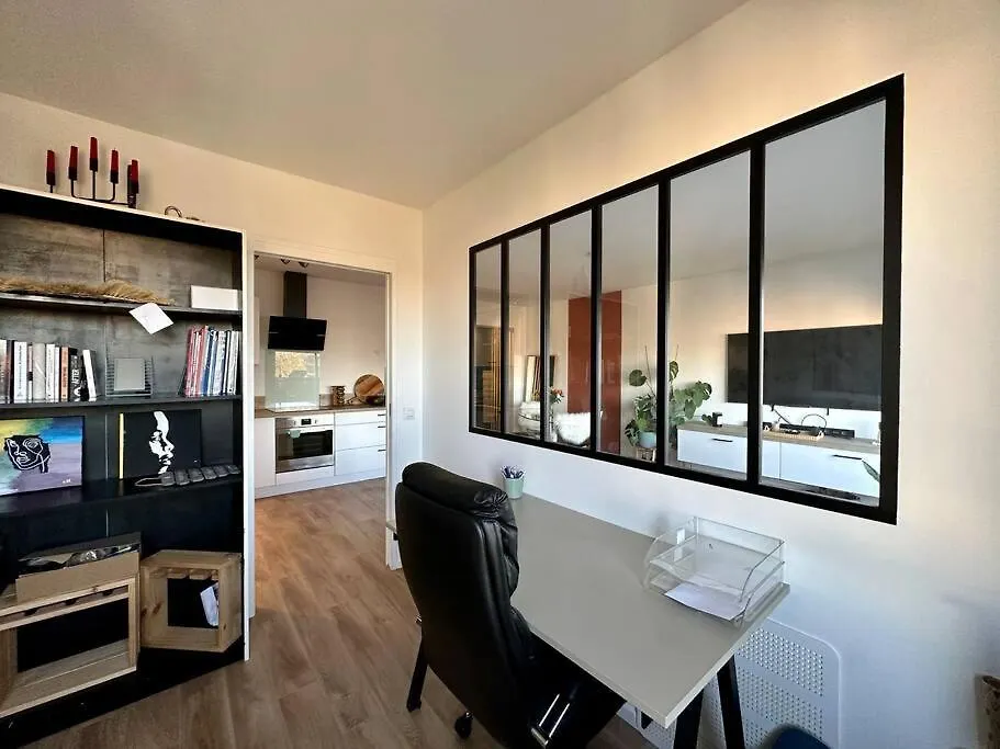 Lille Appart Cosy 68M2 Lumineux Avec Balcon - Garage Prive